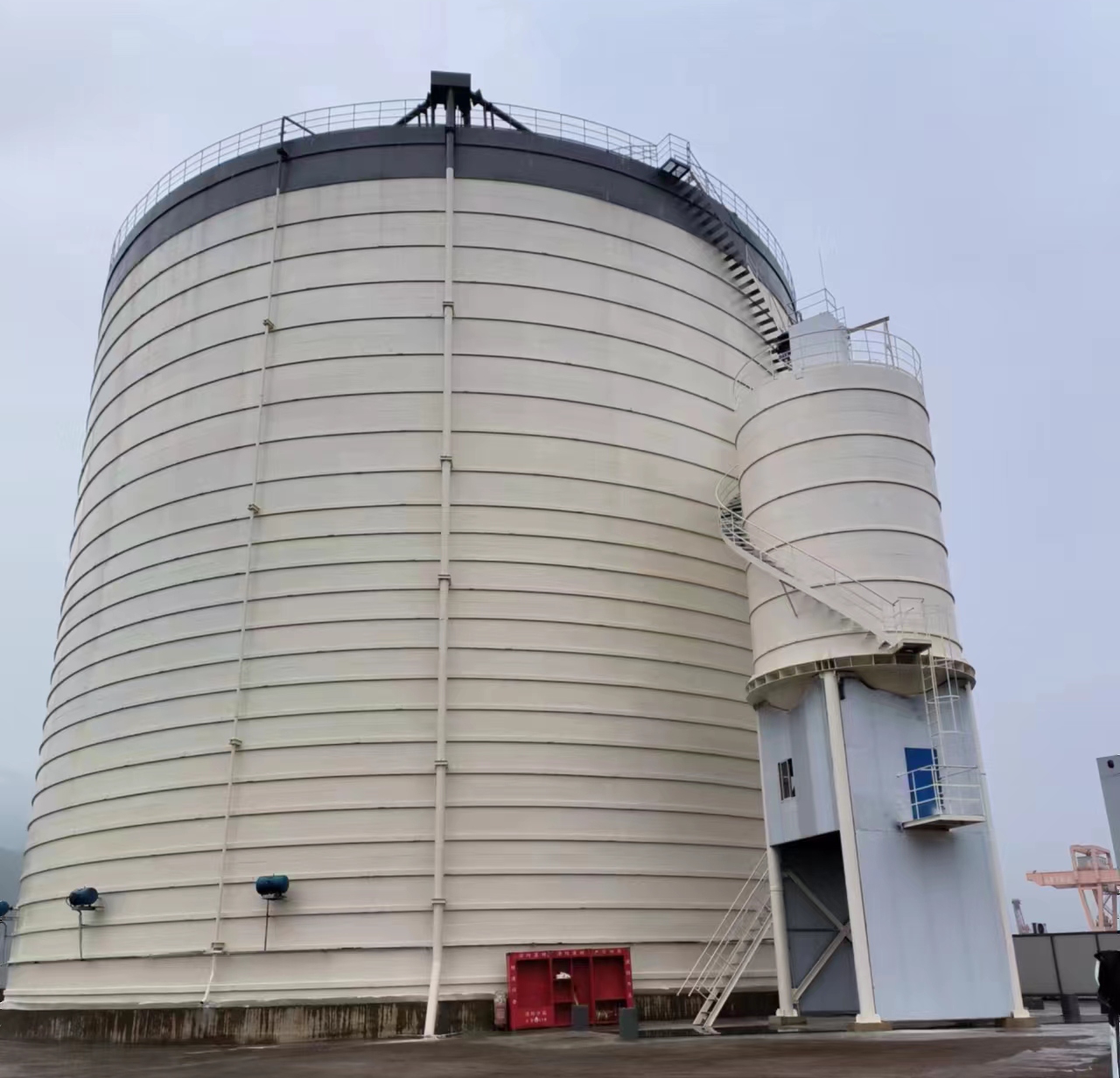 青山湖10万吨水泥钢板库